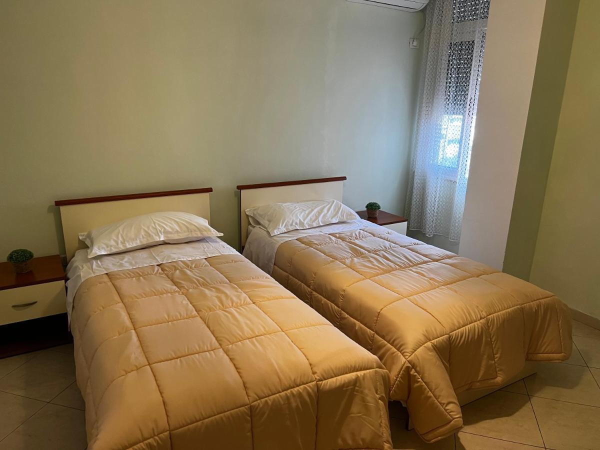 City Central Apartment 2 地拉那 外观 照片